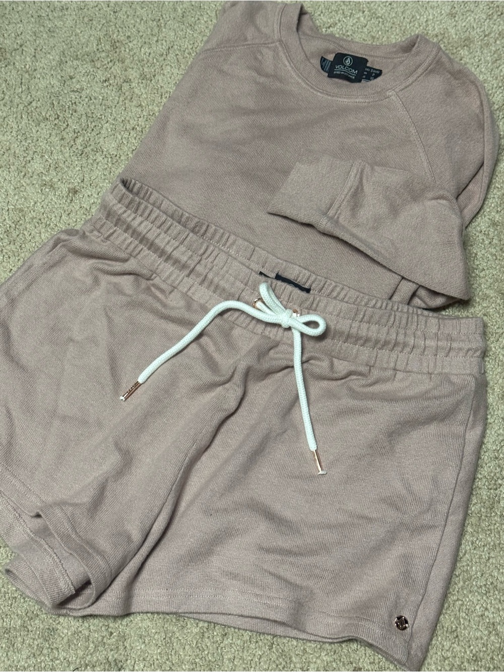 Volcom mauve/pink lounge long sleeve and short set NEVER Worn